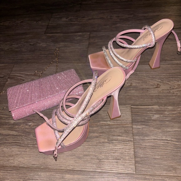 Pink rhinestone and glitter high heels with matching bag - Picture 1 of 6